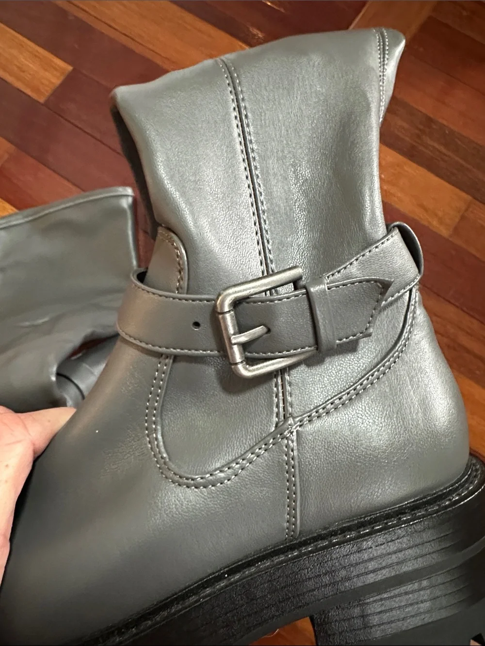 NEW GUESS Over the Knee Grey Boots Lug Sole Size 5 City Chic Frazer Tall Zip